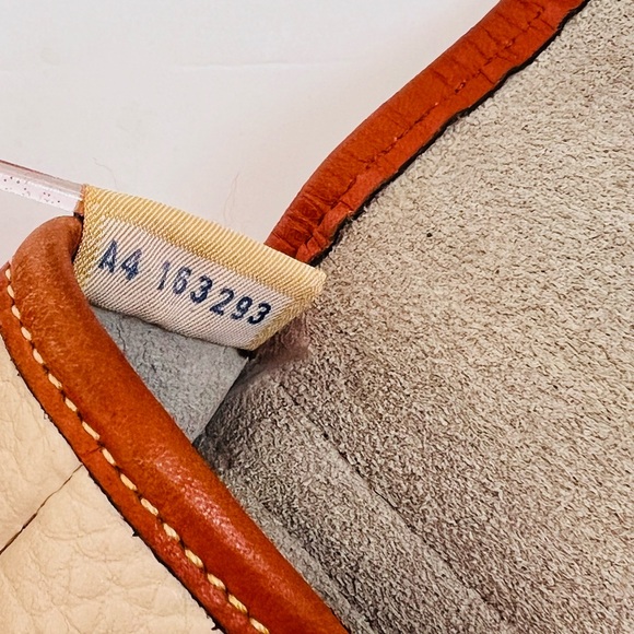 Dooney & Bourke All Weather Leather Small Flap Shoulder Bag British Tan Trim Vtg - Picture 8 of 16